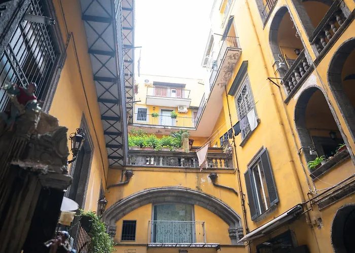 Stay Soft Apartment Napoli -Casa Vacanze nel Cuore del Centro Storico